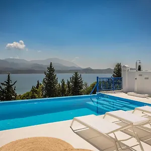 https://villa-giasemi-iris-sunset-villas.kefaloniahotels.net
